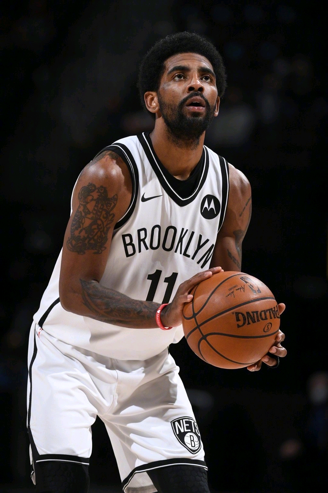 世体：后腰是最适合埃里克的位置，表现甚至超越了德容（世体：埃里克踢后腰最合适，表现已超越德容）